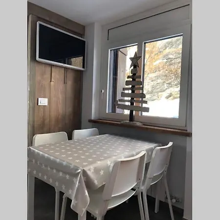 Piccolo Paradiso In Centro Cervinia * 브루일서비니아
