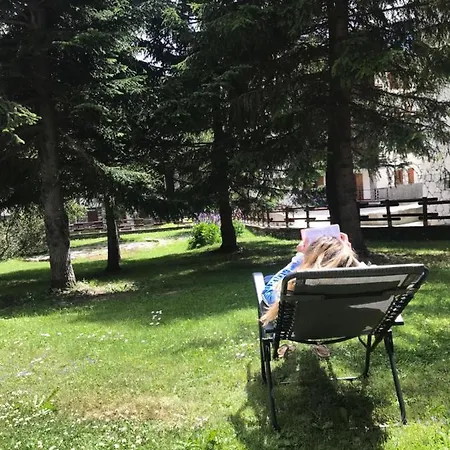 Piccolo Paradiso In Centro Cervinia 布勒伊-切尔维尼亚