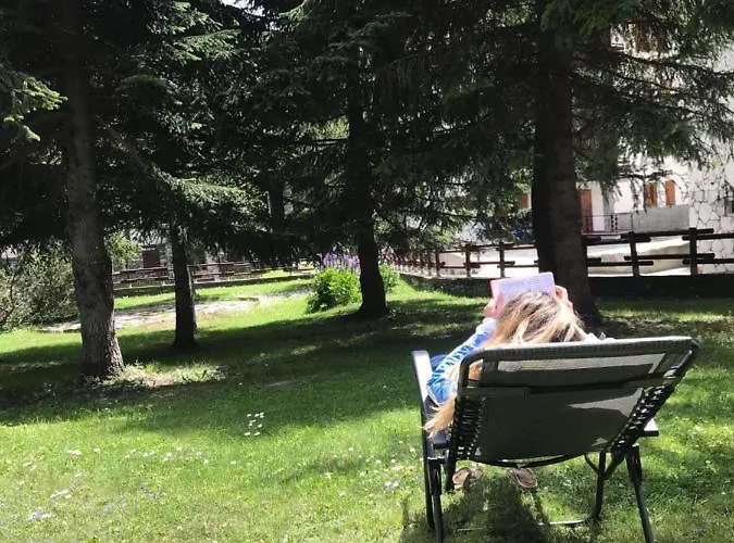 Piccolo Paradiso In Centro Cervinia Брей-Червінія